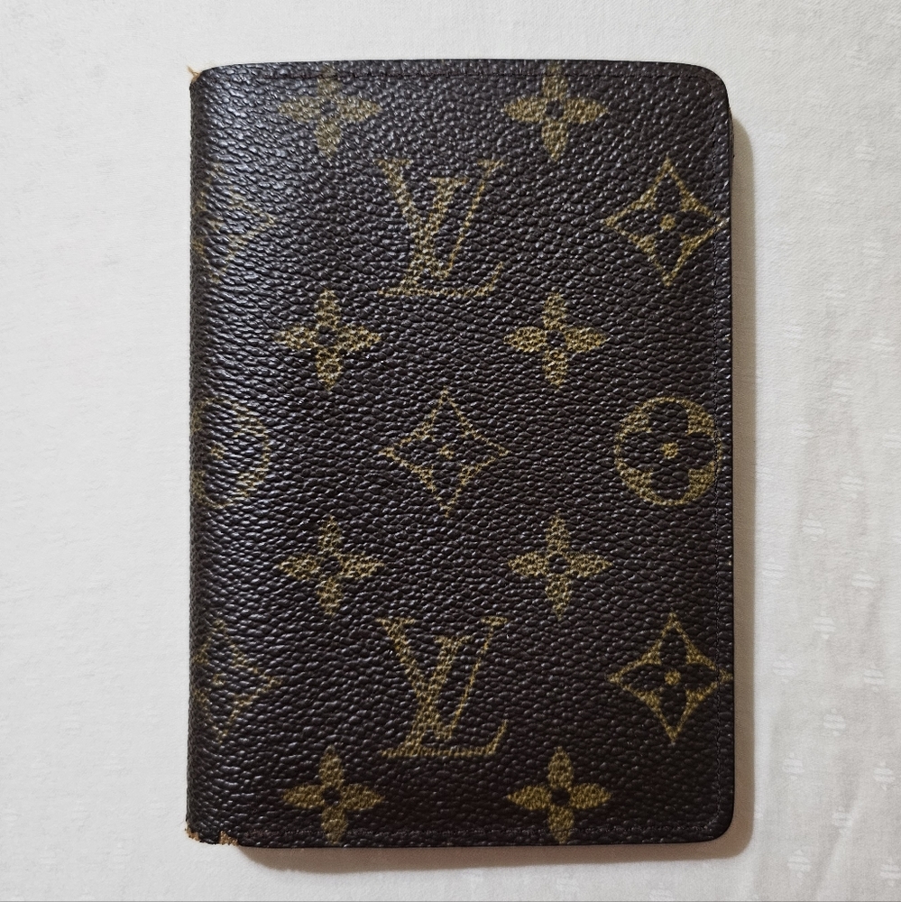 Vintage Louis Vuitton Monogram bifold wallet